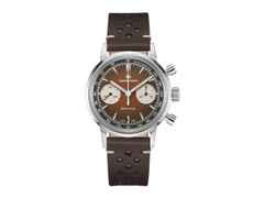 Hamilton American Classic Intra-Matic Chronograph H Handaufzug Edelstahl 40mm braunes Zifferblatt braunes Lederband – Herrenuhren Chronograph aus Edelstahl. Das Gehäuse ist rund und silber. Das Lederarmband ist braun. Das Zifferblatt ist ein Index in braun.