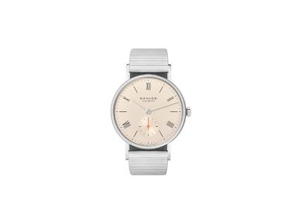 Nomos Glashütte Ludwig 33 Champagner Handaufzug Edelstahl beiges Zifferblatt Metallband Stahlboden – Damenuhren Uhr ohne Datum aus Edelstahl. Das Gehäuse ist rund und silber. Das Edelstahlarmband ist silber. Das Zifferblatt ist römisch Index und beige.