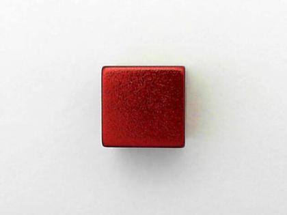 Apero Anhänger Würfel Aluminium 8mm Rot – Anhänger Anhänger ohne Besatz aus Aluminium.