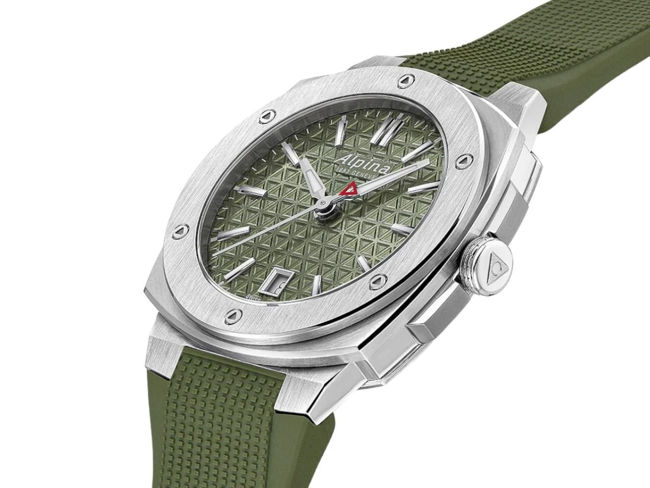 Alpina Alpiner Extreme Quartz Edelstahl 34mm grünes Zifferblatt grünes Kautschukband – Damenuhren Uhr mit Datum aus Edelstahl und Kautschuk. Das Gehäuse ist rund und silber. Das Kautschuk / Kunststoff / Silikon Armband ist grün. Das Zifferblatt ist ein Index in grün. – Ansicht 2
