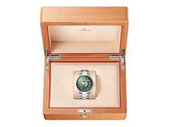 Omega Seamaster Aqua Terra 150M Automatik Edelstahl 43mm grünes Zifferblatt Metallband – Herrenuhren Uhr mit Datum aus 750 Gelbgold, Edelstahl und Keramik. Das Gehäuse ist rund und silber. Das Edelstahlarmband ist silber. Das Zifferblatt ist ein Index in grün. – Ansicht 7