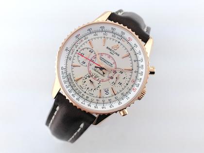 Breitling Montbrillant 01 Limited Edition Automatik Rotgold 40mm beiges Zifferblatt braunes Lederband RB013112 Full Set mit Garantie Occasion – Herrenuhren Chronograph aus 750 Rotgold. Das Gehäuse ist rund und rotgold. Das Lederarmband ist braun. Das Zifferblatt ist arabisch Index und beige. – Ansicht 6