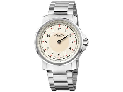 Mühle Glashütte M29 Classic Herrenuhr weiß Einzeiger Metallband – Herrenuhren Uhr ohne Datum aus Edelstahl. Das Gehäuse ist silber. Das Edelstahlarmband ist silber. Das Zifferblatt ist arabisch und beige.