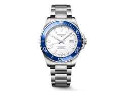 Longines HydroConquest Sylt Edition 2026 Automatik Edelstahl 42mm weißes Zifferblatt Metallband – Herrenuhren Uhr mit Datum aus Edelstahl und Keramik. Das Gehäuse ist rund und silber. Das Edelstahlarmband ist silber. Das Zifferblatt ist ein Index in weiß.