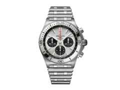 Breitling Chronomat B01 42 Automatik Edelstahl silbernes Zifferblatt Metallband – Herrenuhren Chronograph aus Edelstahl. Das Gehäuse ist rund und silber. Das Edelstahlarmband ist silber. Das Zifferblatt ist ein Index in silber.