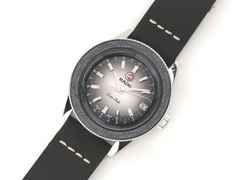 Rado Captain Cook Over-Pole Limited Edition Handaufzug Edelstahl 37 mm graues Zifferblatt Lederarmband R32116158 Full Set Occasion Neu – Herrenuhren Uhr mit Datum aus Edelstahl und Keramik. Das Gehäuse ist rund und silber. Das Lederarmband ist braun. Das Zifferblatt ist ein Index in grau. – Ansicht 4