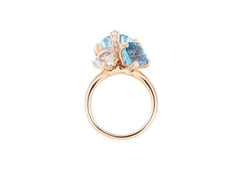 Capolavoro Capriccio Ring Roségold  Sky Blue Topas, London Blue Topas, Bergkristall – Ringe Ring mit Besatz aus 750 Rotgold. – Ansicht 2