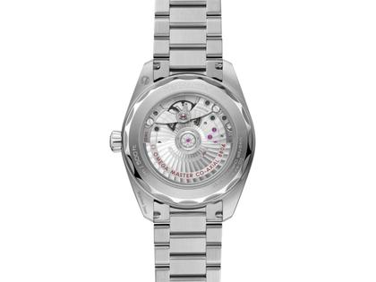 Omega Seamaster Railmaster Automatik Edelstahl 38mm braunes Zifferblatt Metallband – Herrenuhren Uhr ohne Datum aus Edelstahl. Das Gehäuse ist rund und silber. Das Edelstahlarmband ist silber. Das Zifferblatt ist arabisch Index und braun. – Ansicht 3