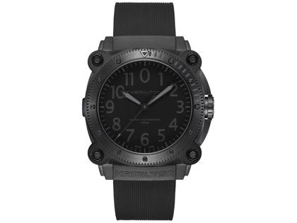 Hamilton BeLOWZERO Auto TENET Titan 46mm graue Zeigerspitze schwarzes Kautschukband – Herrenuhren Uhr ohne Datum aus Titan. Das Gehäuse ist rund und schwarz. Das Kautschuk / Kunststoff / Silikon Armband ist schwarz. Das Zifferblatt ist arabisch und schwarz.