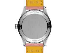 Breitling Navitimer 32 Quarz Edelstahl rosafarbenes Perlmutt-Zifferblatt rosafarbenes Lederband – Damenuhren Uhr ohne Datum aus Edelstahl und Leder. Das Gehäuse ist rund und silber. Das Lederarmband Kroko / Alligator ist rosa. Das Zifferblatt ist arabisch Index und rosa. – Ansicht 2