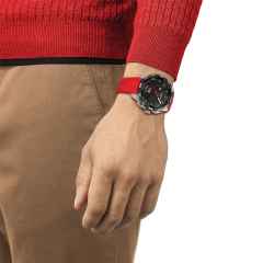 Tissot T-Touch Connect Solar Titanium rotes Silikonband – Herrenuhren Chronograph aus Titan. Das Gehäuse ist rund und silber. Das Kautschuk / Kunststoff / Silikon Armband ist rot. Das Zifferblatt ist digital und schwarz. – Ansicht 4