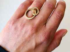 Angela Hübel Liaison mit Brillanten Ring Gelbgold – Ringe Ring mit Besatz aus 750 Gelbgold. – Ansicht 3