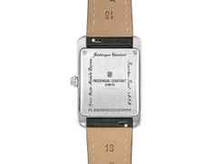 Frederique Constant Classics Carree Small Seconds Quarz Edelstahl 36x25mm silbernes Zifferblatt schwarzes Lederband – Herrenuhren Uhr ohne Datum aus Edelstahl. Das Gehäuse ist rechteckig und silber. Das Lederarmband ist schwarz. Das Zifferblatt ist römisch und silber. – Ansicht 2