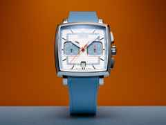 Union Glashütte Averin Chronograph Automatik Edelstahl 41mm weißes Zifferblatt blaues Kautschukband und blaues Lederband – Herrenuhren Chronograph aus Edelstahl, Kautschuk und Leder. Das Gehäuse ist quadratisch und silber. Das Lederarmband ist blau. Das Zifferblatt ist ein Index in weiß. – Ansicht 6
