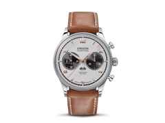 Union Glashütte Noramis Chronograph Gaisbergrennen 2023 Limitierte Edition Automatik Edelstahl 42mm silberfarbenes Zifferblatt schwarzes Lederband – Herrenuhren Chronograph aus Edelstahl. Das Gehäuse ist rund und silber. Das Lederarmband ist schwarz. Das Zifferblatt ist arabisch Index und silber. – Ansicht 2