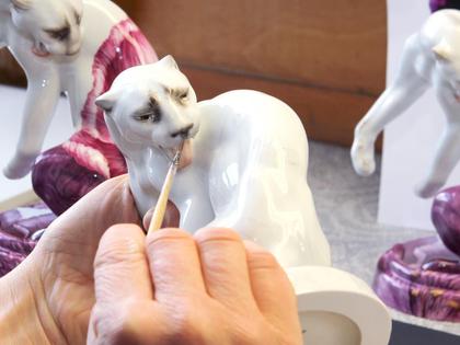Meissen Figur Aufrichtender Panther "Giant Bloom" – Porzellanwaren Porzellandekoration in weiß und aus Porzellan. – Ansicht 4