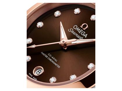 Omega Seamaster Aqua Terra 150M Automatik Edelstahl und Rotgold 30mm braunes Zifferblatt mit Diamanten Metallband – Damenuhren Uhr mit Datum aus 750 Rotgold und Edelstahl. Das Gehäuse ist rund und silber-rotgold. Das Edelstahlarmband mit Gold ist silber-rotgold. Das Zifferblatt ist ein Index in braun. – Ansicht 3