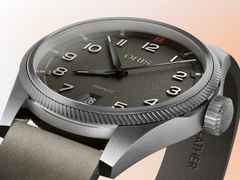 Oris ProPilot Date Automatik Edelstahl 41mm grünes Zifferblatt grünes Lederband – Herrenuhren Uhr mit Datum aus Edelstahl und Leder. Das Gehäuse ist rund und silber. Das Lederarmband ist grün. Das Zifferblatt ist arabisch und grün. – Ansicht 6
