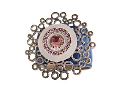 Ehinger Schwarz Charlotte Armband aus blauem Leder mit Schmuckelementen – Armschmuck Armband aus 750 Gelbgold, 925 Silber, Edelstahl, Leder und und .