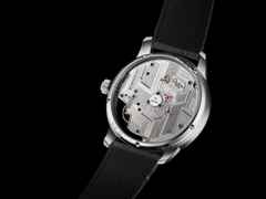 Glashütte Original PanoInverse Handaufzug Platin 42mm skelettiertes Zifferblatt graues Lederband Limited Edition – Herrenuhren Uhr ohne Datum aus 950 Platin. Das Gehäuse ist rund und silber. Das Lederarmband Kroko / Alligator ist grau. Das Zifferblatt ist ein Index in silber. – Ansicht 4