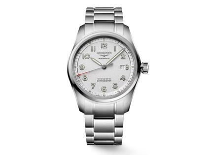 Longines Spirit Automatik Edelstahl 42 mm silbernes Zifferblatt Edelstahlband – Herrenuhren Uhr mit Datum aus Edelstahl. Das Gehäuse ist rund und silber. Das Edelstahlarmband ist silber. Das Zifferblatt ist arabisch Index und silber.