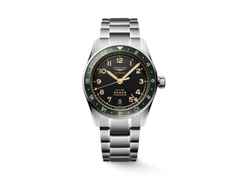 Longines Spirit Zulu Time Automatik Edelstahl 39mm schwarzes Zifferblatt Metallband – Herrenuhren Uhr mit Datum aus Edelstahl und Keramik. Das Gehäuse ist rund und silber. Das Edelstahlarmband ist silber. Das Zifferblatt ist arabisch Index und schwarz.