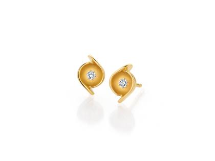 Jörg Heinz Swing Nature Ohrstecker Gelbgold mit Brillanten 0,090ct – Ohrschmuck Ohrstecker in gelbgold und aus 750 Gelbgold.