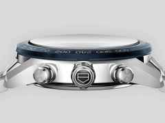 TAG Heuer Carrera Chronograph Automatik Edelstahl 44mm blaues Zifferblatt Metallband – Herrenuhren Chronograph aus Edelstahl und Keramik. Das Gehäuse ist rund und silber. Das Edelstahlarmband ist silber. Das Zifferblatt ist ein Index in blau. – Ansicht 3