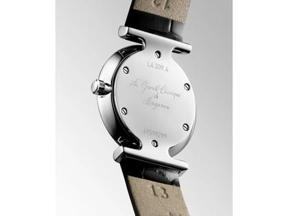Longines La Grande Classique Quarz Edelstahl 24mm weißes Zifferblatt schwarzes Lederband – Damenuhren Uhr ohne Datum aus Edelstahl. Das Armband ist ein Lederarmband. Der Zifferblatt ist römisch. – Ansicht 3
