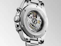 Longines Conquest Chronograph Automatik Edelstahl 42mm braunes Zifferblatt Metallband – Herrenuhren Chronograph aus Edelstahl und Keramik. Das Gehäuse ist rund und silber. Das Edelstahlarmband ist silber. Das Zifferblatt ist ein Index in braun. – Ansicht 5