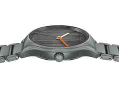 Rado True Round x Les Couleurs Le Corbusier Automatik Keramik 40mm graues Zifferblatt graues Keramikband – Herrenuhren Uhr ohne Datum aus Keramik und Titan. Das Gehäuse ist rund und grau. Das Keramikarmband ist grau. Das Zifferblatt ist ohne Zeichen und grau. – Ansicht 3
