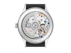 Nomos Glashütte Minimatik neomatik 35 Nachtblau Automatik Edelstahl 35mm blaues Zifferblatt schwarzes Lederband – Herrenuhren Uhr ohne Datum aus Edelstahl. Das Gehäuse ist rund und silber. Das Lederarmband ist schwarz. Das Zifferblatt ist arabisch Index und blau. – Ansicht 2