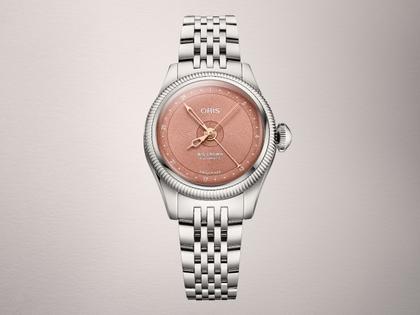 Oris Big Crown Pointer Date Automatik Edelstahl 29mm rosa Zifferblatt Metallband – Damenuhren Uhr mit Datum aus Edelstahl. Das Gehäuse ist rund und silber. Das Edelstahlarmband ist silber. Das Zifferblatt ist ohne Zeichen und rosa. – Ansicht 2