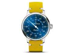 MeisterSinger Perigraph Edelstahl Automatik blau Lederband gelb Special Edition – Herrenuhren Uhr mit Datum aus Edelstahl und Leder. Das Gehäuse ist rund und silber. Das Lederarmband ist gelb. Das Zifferblatt ist arabisch und blau.