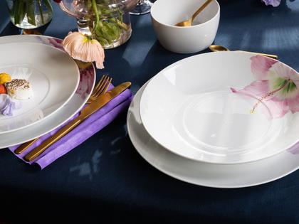 Meissen Giant Bloom Gourmetteller tief "Hibiskus" – Porzellanwaren Tafelporzellan in weiß und aus Porzellan. – Ansicht 4