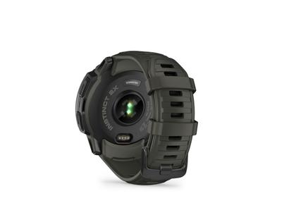 Garmin Instinct 2X Solar faserverstärktes Polymer moosgrün 50 mm Kautschukband moosgrün – Damenuhren Uhr Multifunktion aus Kautschuk und Kunststoff. Das Gehäuse ist rund und grün. Das Kautschuk / Kunststoff / Silikon Armband ist grün. Das Zifferblatt ist digital und schwarz. – Ansicht 4