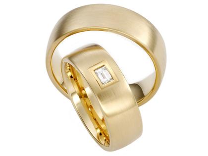Max Kemper Trauring Paar Gelbgold 7,0mm gewölbt mit Brillant 0,130ct – Ringe Trauring mit Besatz aus 585 Rotgold.