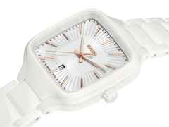 Rado True Square Quarz Keramik weiß 29mm Keramikband weiß – Damenuhren Uhr mit Datum aus Keramik und Titan. Das Gehäuse ist quadratisch und weiß. Das Keramikarmband ist weiß. Das Zifferblatt ist ein Index in weiß. – Ansicht 2