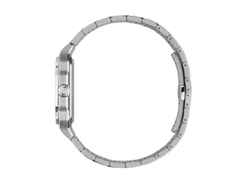 Gucci G-Flat Quarz Edelstahl 36mm schwarzes Zifferblatt Metallband YA166506 – Herrenuhren Uhr mit Datum aus Edelstahl. Das Gehäuse ist rechteckig und silber. Das Edelstahlarmband ist silber. Das Zifferblatt ist römisch Index und schwarz. – Ansicht 3