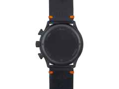 Sinn Spezialuhren 717 Bordchronograph Automatik Edelstahl 45mm schwarzes Zifferblatt schwarzes Lederband – Herrenuhren Chronograph aus Edelstahl. Das Gehäuse ist rund und schwarz. Das Lederarmband ist schwarz. Das Zifferblatt ist arabisch Index und schwarz. – Ansicht 3