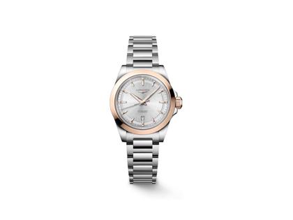 Longines Conquest Automatik Edelstahl und Roségold 30mm silbernes Zifferblatt Metallband – Damenuhren Uhr mit Datum aus 750 Rotgold und Edelstahl. Das Gehäuse ist rund und silber-roségold. Das Edelstahlarmband ist silber. Das Zifferblatt ist ein Index in silber.