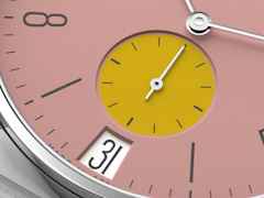 Nomos Glashütte Tangente 38 Datum "175 Years Watchmaking - Bubblegum" Handaufzug Edelstahl rosa Zifferblatt graues Textilband Glasboden – Herrenuhren Uhr mit Datum aus Edelstahl. Das Gehäuse ist rund und silber. Das Textilarmband ist grau. Das Zifferblatt ist arabisch Index und rosa. – Ansicht 5