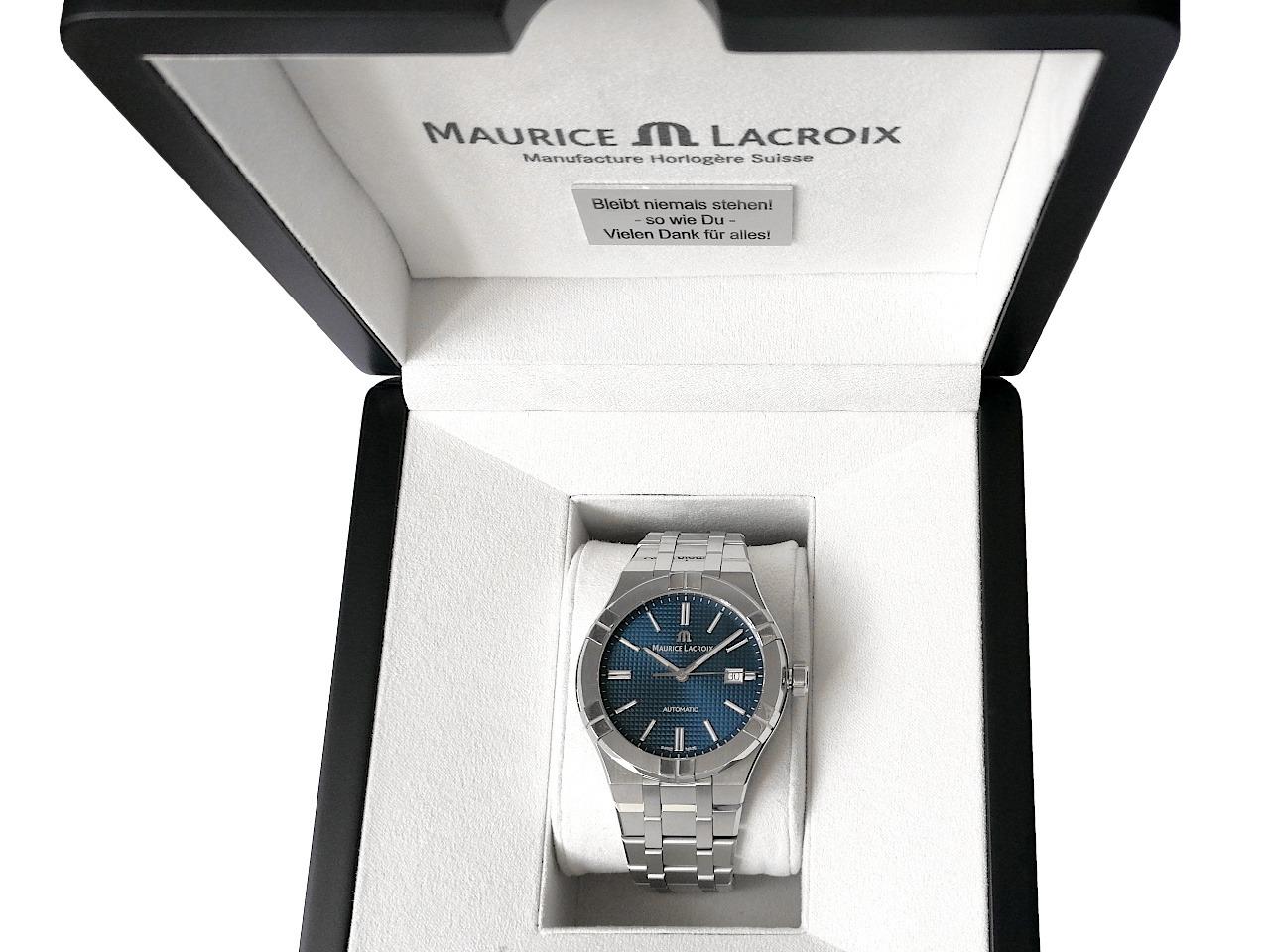 Maurice Lacroix Aikon Automatik Edelstahl 42mm blaues Zifferblatt Metallband AI6008-SS002-430-1 Full Set mit Garantie Occasion Refurbished – Herrenuhren Uhr mit Datum aus Edelstahl. Das Gehäuse ist rund und silber. Das Edelstahlarmband ist silber. Das Zifferblatt ist ein Index in blau. – Ansicht 3