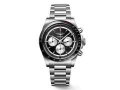 Longines Conquest Chronograph Automatik Edelstahl 42mm schwarzes Zifferblatt Metallband – Herrenuhren Chronograph aus Edelstahl und Keramik. Das Gehäuse ist rund und silber. Das Edelstahlarmband ist silber. Das Zifferblatt ist ein Index in schwarz.