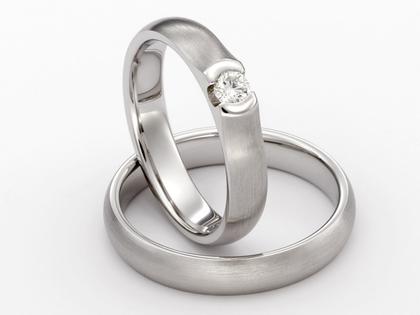 Max Kemper Trauring Paar Weißgold 4,0mm gewölbt mit Brillant 0,150ct – Ringe Trauring mit Besatz aus 585 Weißgold.
