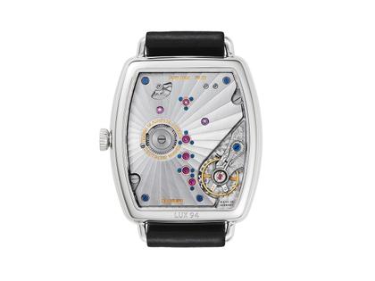 Nomos Glashütte Lux Handaufzug Weißgold 38,5mm weiß-blaues Zifferblatt braunes Lederband – Herrenuhren Uhr ohne Datum aus 750 Weißgold. Das Gehäuse ist sonstige Form und gelbgold. Das Lederarmband ist schwarz. Das Zifferblatt ist ein Index in weiß. – Ansicht 4