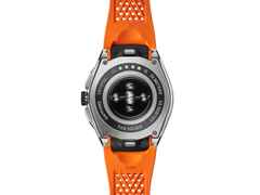 TAG Heuer Connected Calibre E5 Smartwatch Edelstahl 45mm digitales Zifferblatt orangefarbenes Kautschukband – Herrenuhren Uhr Multifunktion aus Edelstahl und Keramik. Das Gehäuse ist rund und silber. Das Kautschuk / Kunststoff / Silikon Armband ist orange. Der Zifferblatt ist digital. – Ansicht 2