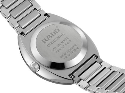 Rado DiaStar Original Automatik Ceramos 38 mm grün Edelstahlband – Herrenuhren Uhr mit Datum aus Edelstahl und Keramik. Das Gehäuse ist oval und silber. Das Edelstahlarmband ist silber. Das Zifferblatt ist ein Index in grün. – Ansicht 5