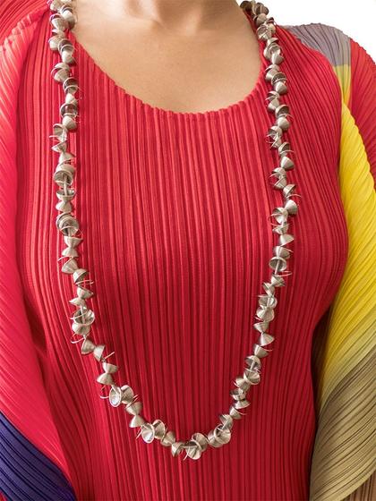 La Mollla Lune Collier Edelstahl lang – Halsschmuck Collier aus Edelstahl. – Ansicht 2