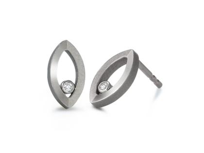 TitanFactory Navette Ohrstecker – Ohrschmuck Ohrstecker aus Titan.